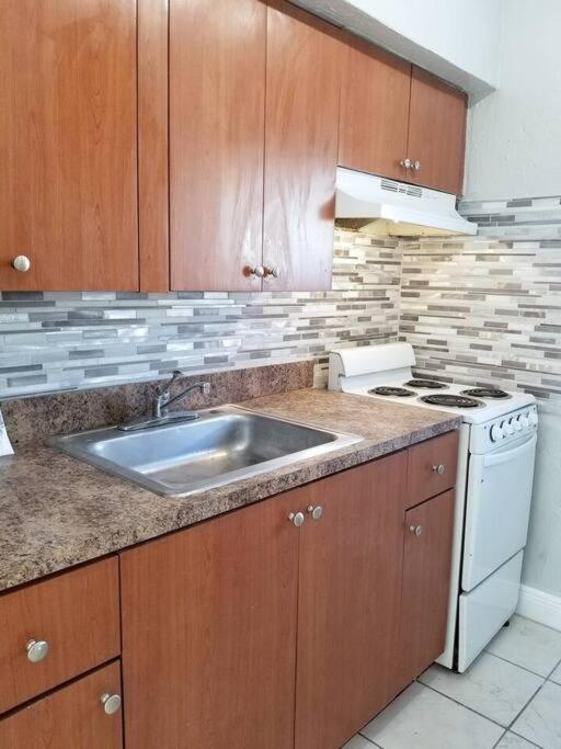 Ultra Glam Apartment 5 Miles From Hard Rock Casino Hollywood Eksteriør billede